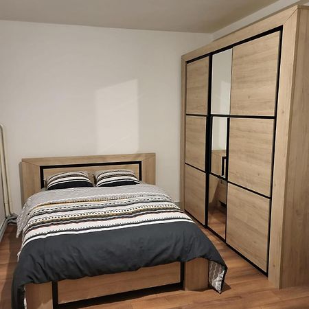 2 Chambres Chez L'Habitant Poitiers Exterior foto